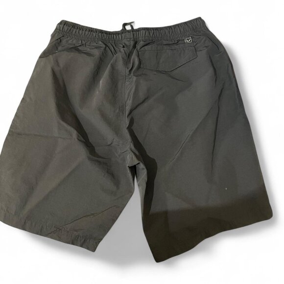 Lirx shorts size medium run longer - Picture 3 of 3